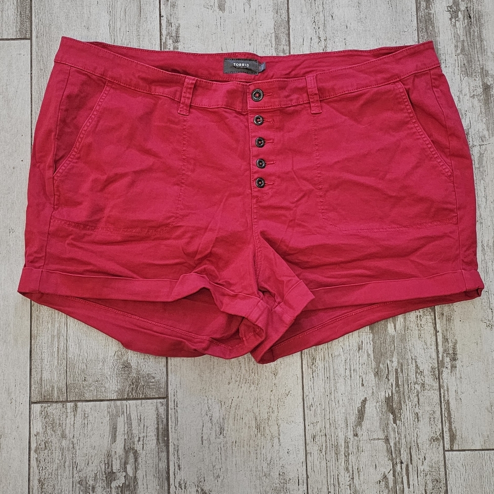Torrid Utility Red Shorts. Stretch. 26